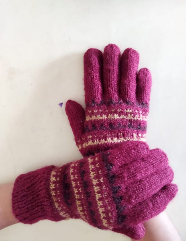 Hand-knitted Gloves